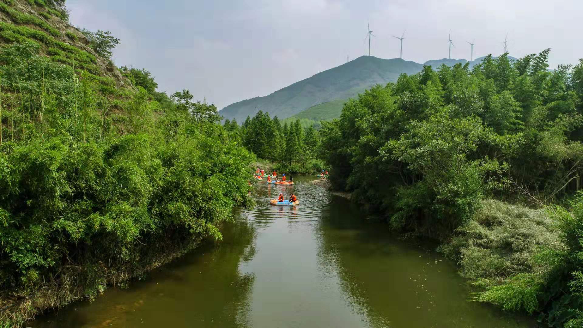  水乡--南浔古镇   灯光夜景  网红粉色沙滩  长兴南山茶园竹海漂流   火龙果采摘四星品质亲子纯玩二日（门票一价全含）